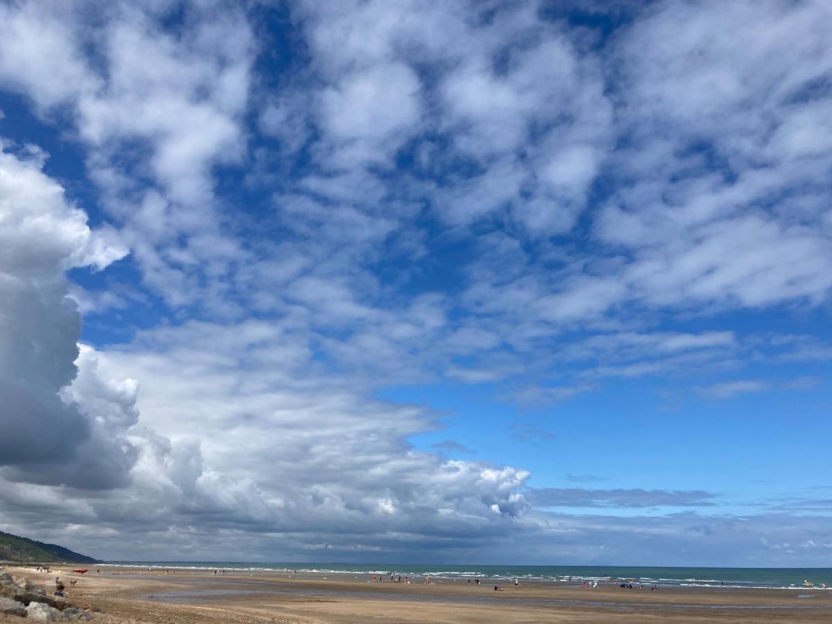 Appartement Neuf Beautiful Villers 1-4 Pers Avec Parking Prive Et A 200 M Plage Exteriör bild