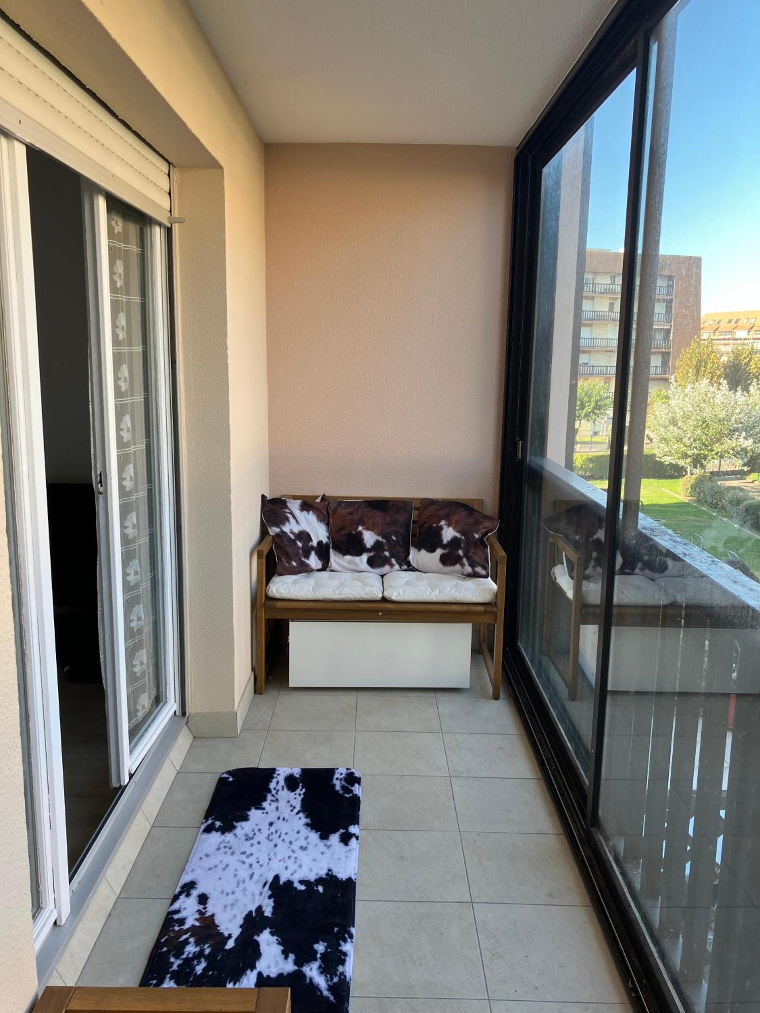 Appartement Neuf Beautiful Villers 1-4 Pers Avec Parking Prive Et A 200 M Plage Exteriör bild